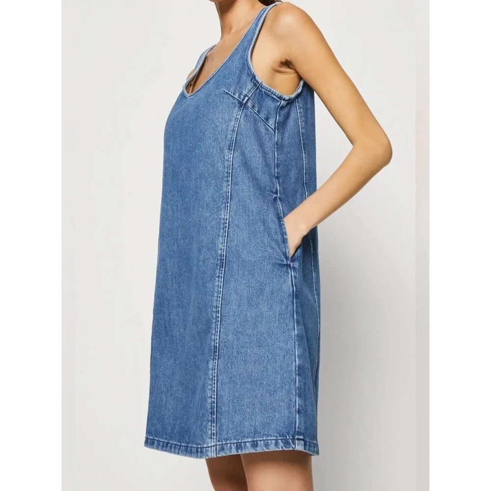 GAP Indigo Blue Denim Scoop Tank Dress Pockets Jumper Size 14 Petite - Picture 1 of 10